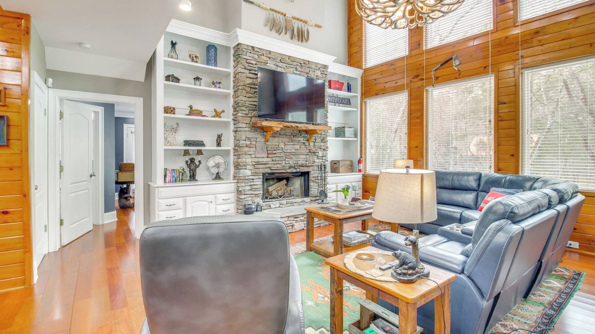 East Ellijay House | Game Room & Fire Pit: Riverfront Home in Ellijay!