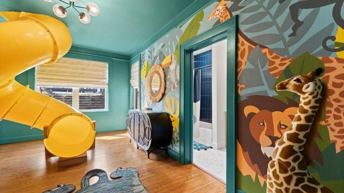 Guyton House | Game Room, Firepit, Indoor Slide, Candy Room, Fun and Whimsical, Family Friendly