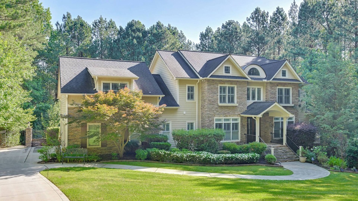 Denver Cottage | Game Room + Patio: Luxe Retreat Near Lake Norman!