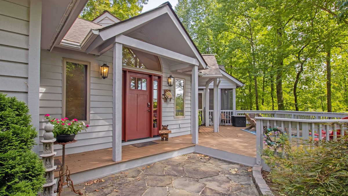 Nellysford House | Game Room, Sauna, Bonus Apartment Near Wintergreen Resort!
