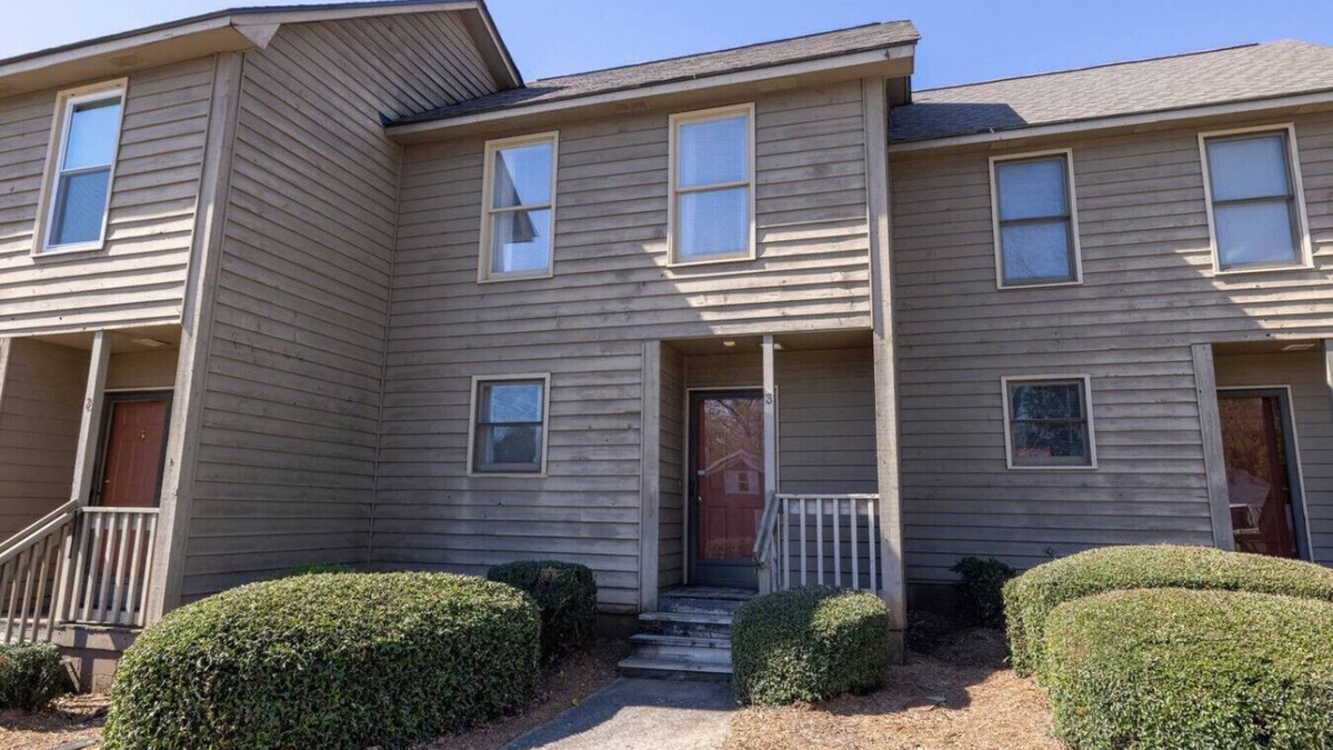 Clemson Apartment | GameDay Getaway-Walk to Down-Town Clemson