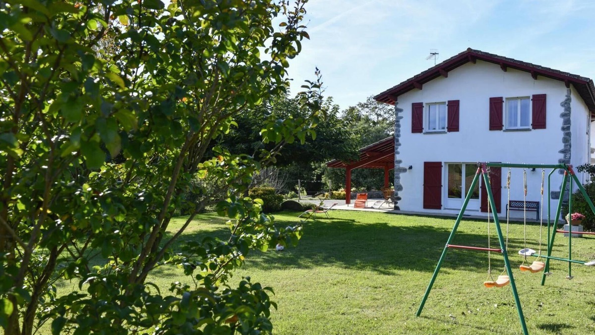 Ayherre House | GANDARAMENDIA - AYHERRE
