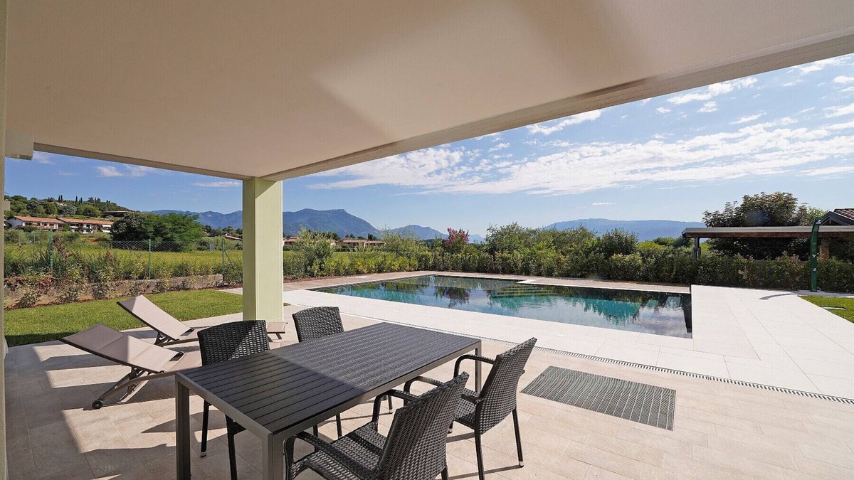 Villaggio Sanghen Apartment | Gardaliva studio: in small residence with pool near to the lake