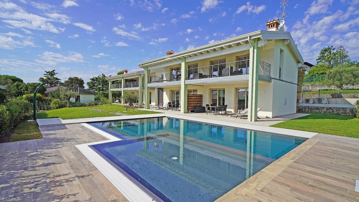 Villaggio Sanghen Ski Chalet | Gardaliva2: with lake view in small residence near to the lake