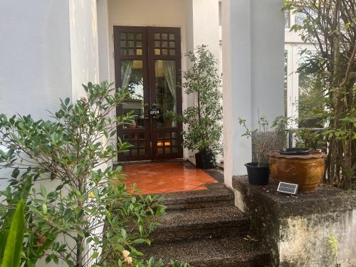 Rangsit House | Garden and Yoga Stay