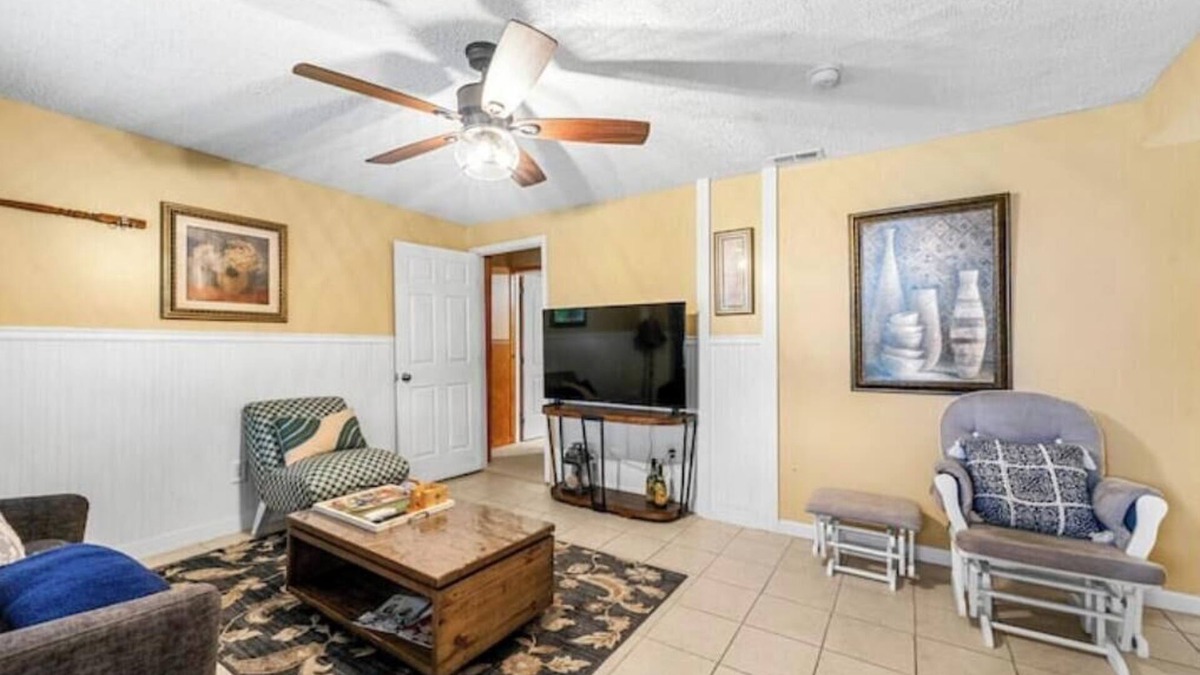 Snellville Apartment | Garden apt, 1 bedroom, great for corporate stays