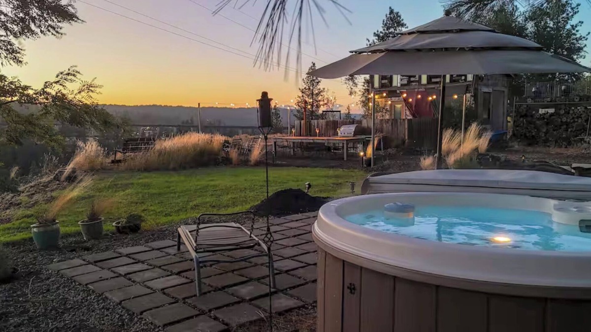 Cliff - Cannon Apartment | Garden Bodega on Sunset Ridge, Near Downtown, Hot tub, all with Panoramic View