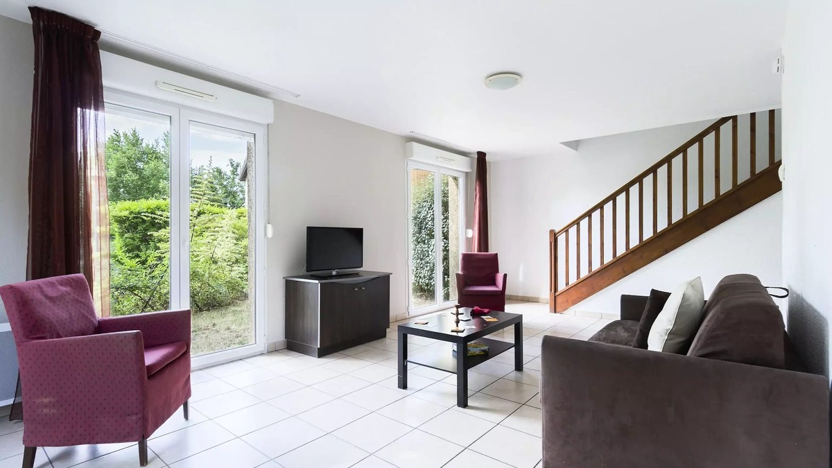 Marcy-l'Etoile Apartment | Garden & City Lyon Residence - Marcy l'Etoile * - 4 room Duplex 8 people