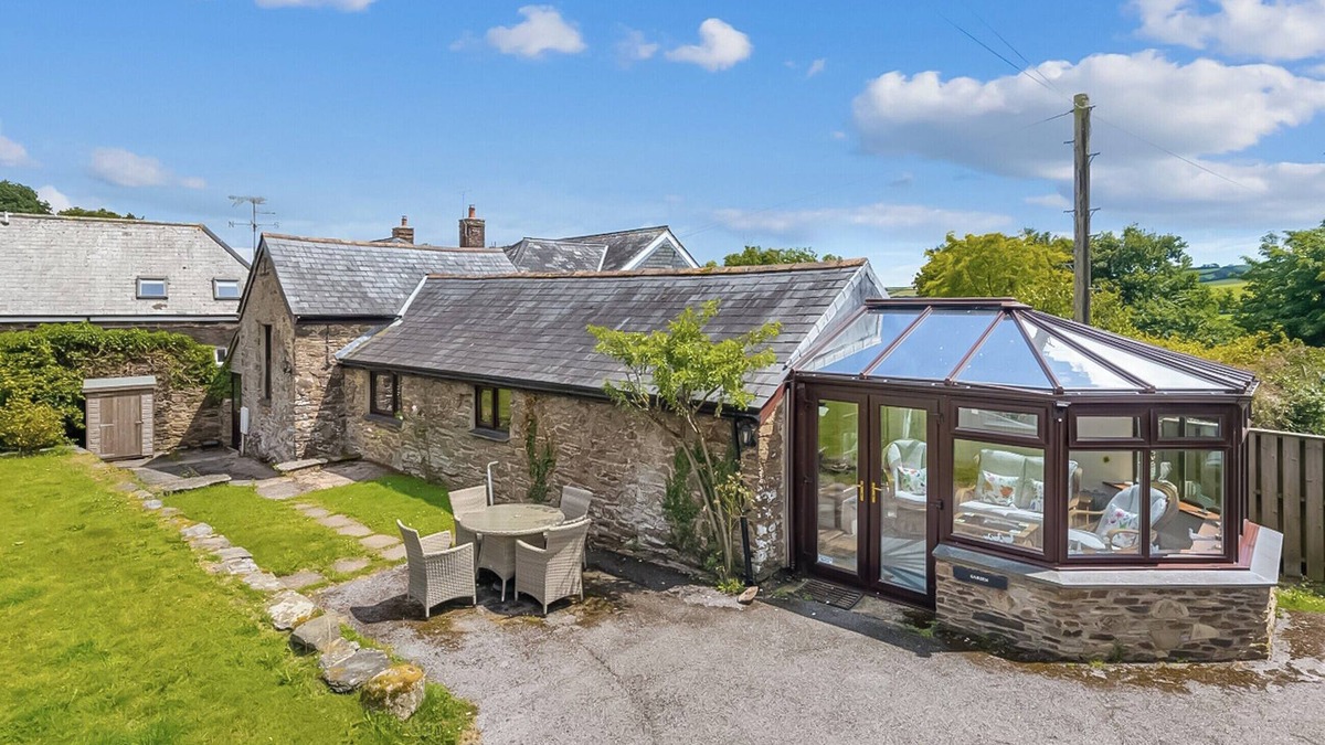 Totnes Cottage | GARDEN COTTAGE - CP28