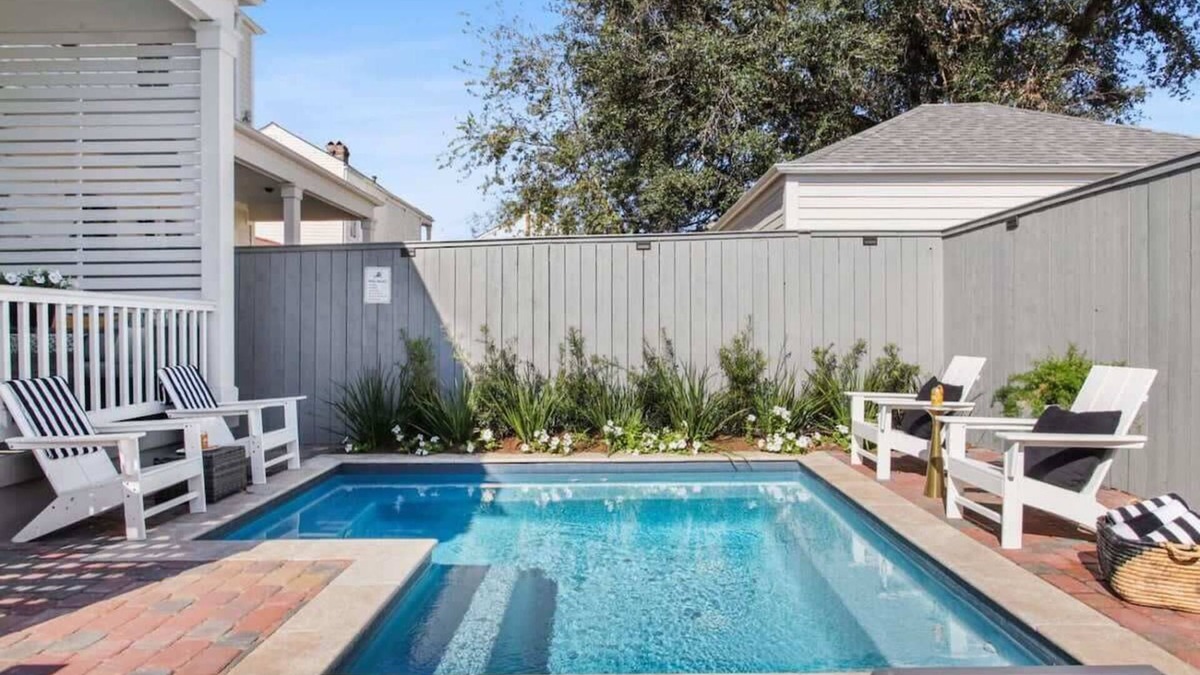 Irish Channel House | Garden District Home | Heated Plunge Pool