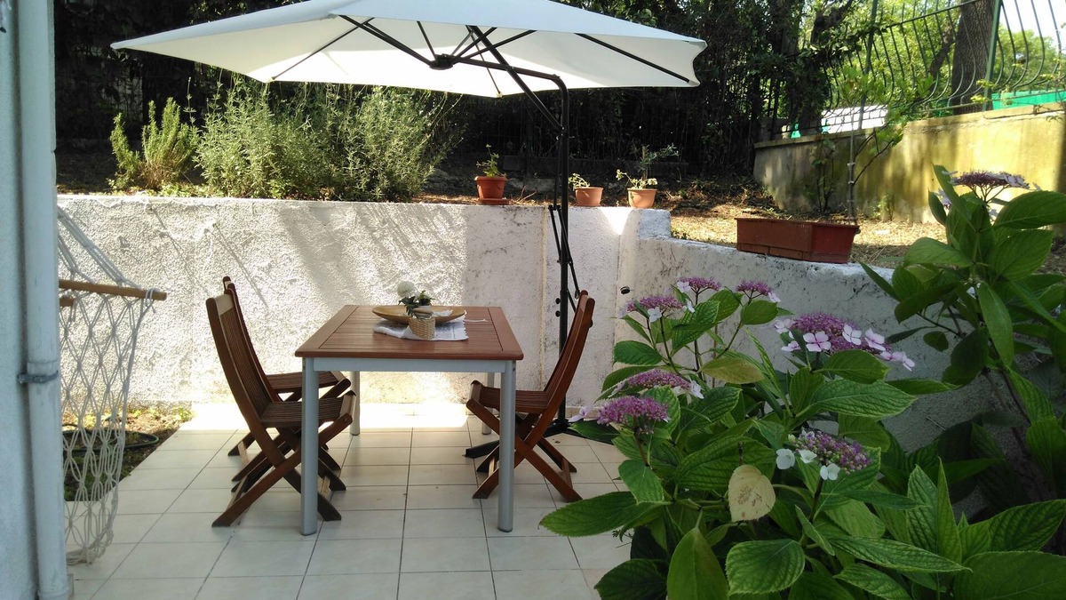 Adalar House | Garden flat in Princess Islands, Heybeliada Istanbul