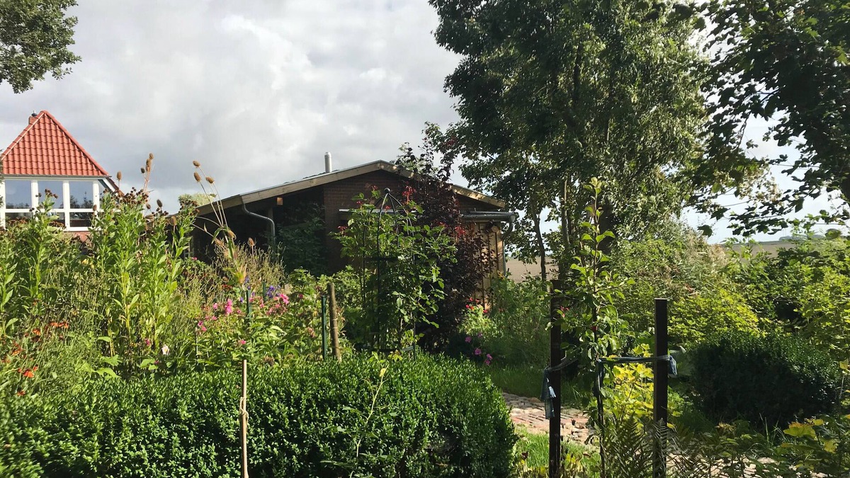 Neugalmsbull House | Garden house Frieda for two people