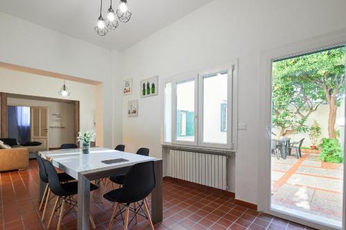 Livorno Apartment | ✦ GARDEN HOUSE IN CENTRO - FREE PARKING ✦