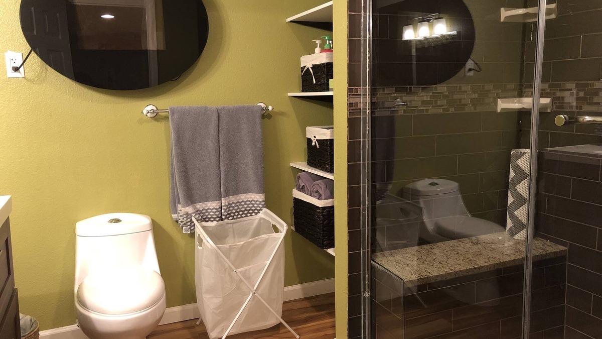 Broomfield House | Garden level 2 bedroom’s 1 bath walk out basement.