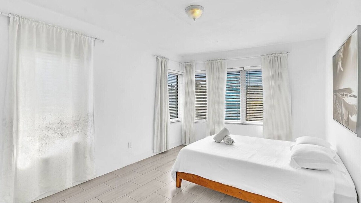 Nautilus Apartment | Garden suite hosted by Sweetstay
