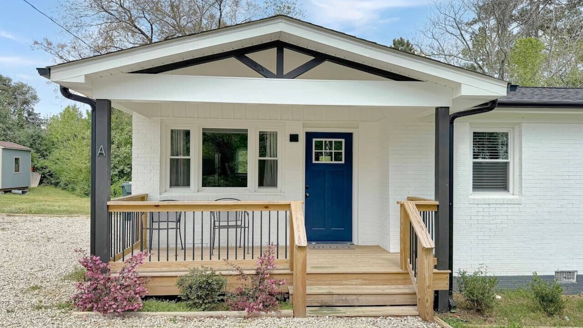 Southwest Raleigh House | Garner's Retreat | 2Bd/2Ba & Pet Friendly