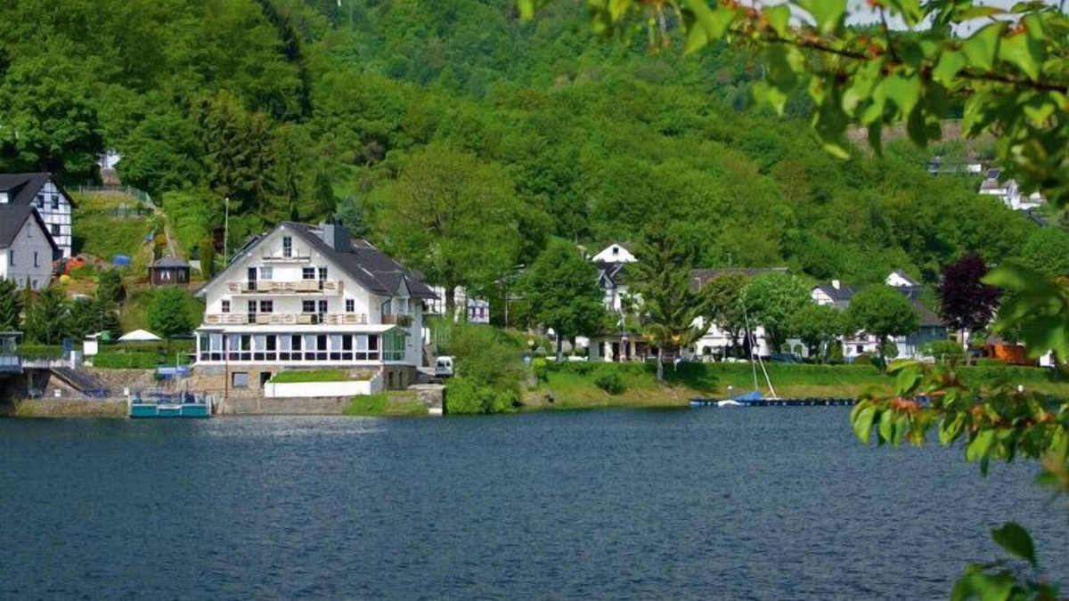 Rurberg Hotel | Garni Hotel Café Henn