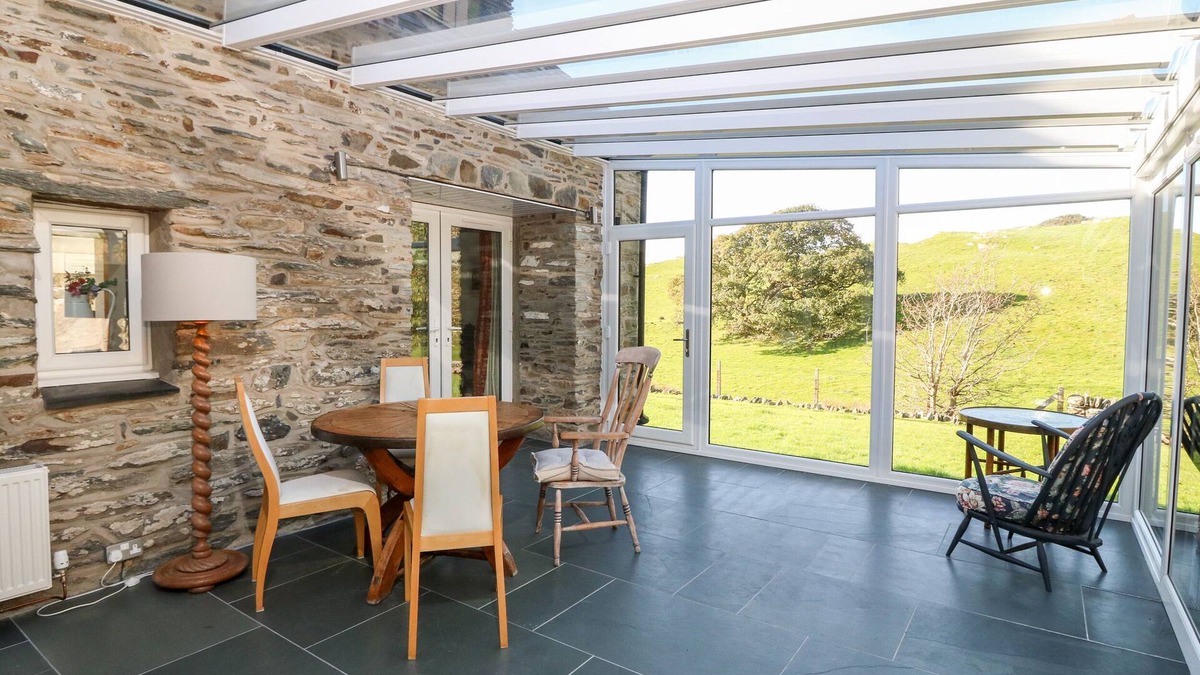 Porthmadog Cottage | Garth Morthin The Stables