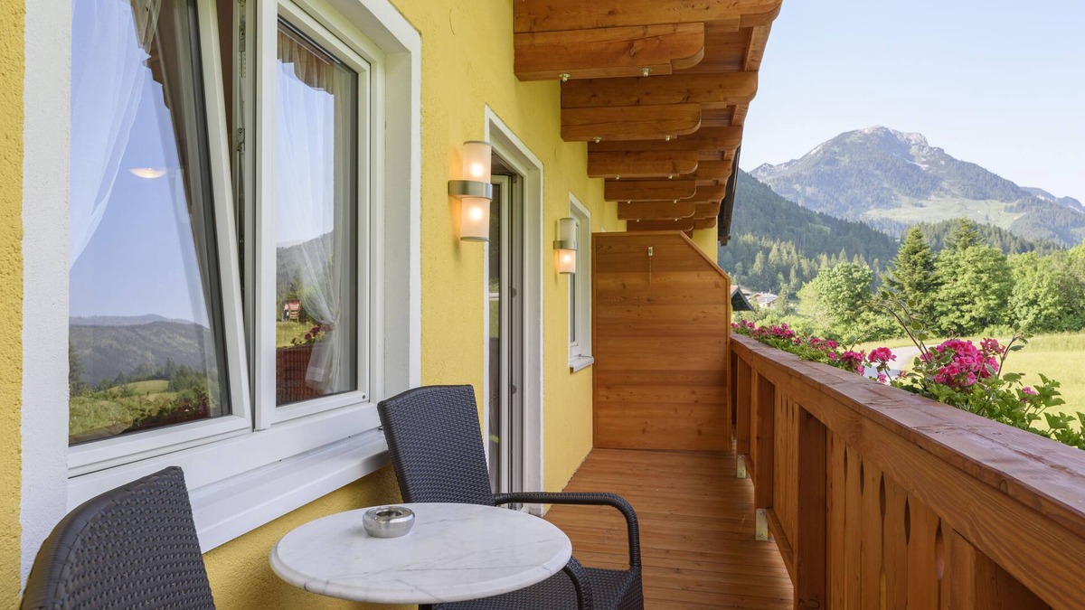 Russbach am Pass Gschuett Hotel | Gasthof Waldwirt