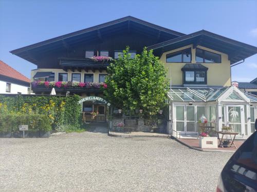 Burmoos Apartment | Gasthof Fersterer