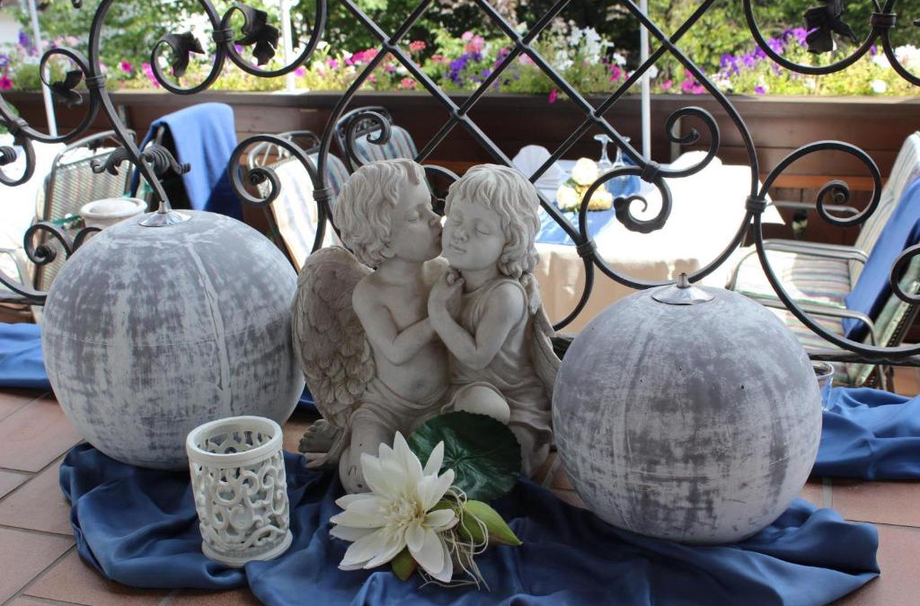 Winzenhohl Hotel | Gasthof zur Sonne Winzenhohl