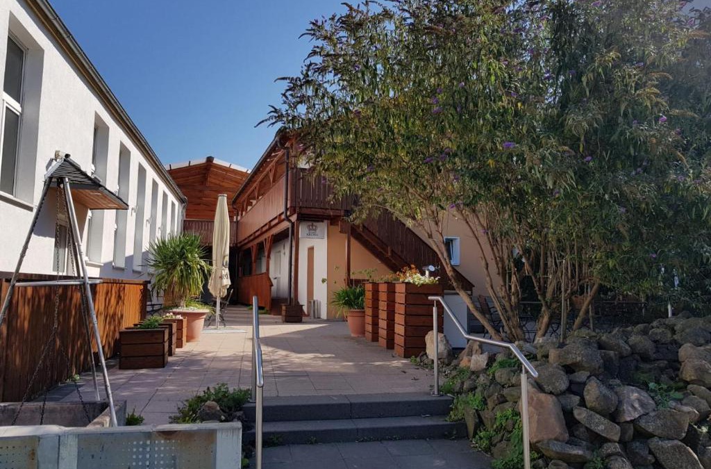 Watzenborn Hotel | Gaststätte und Hotel zur Krone