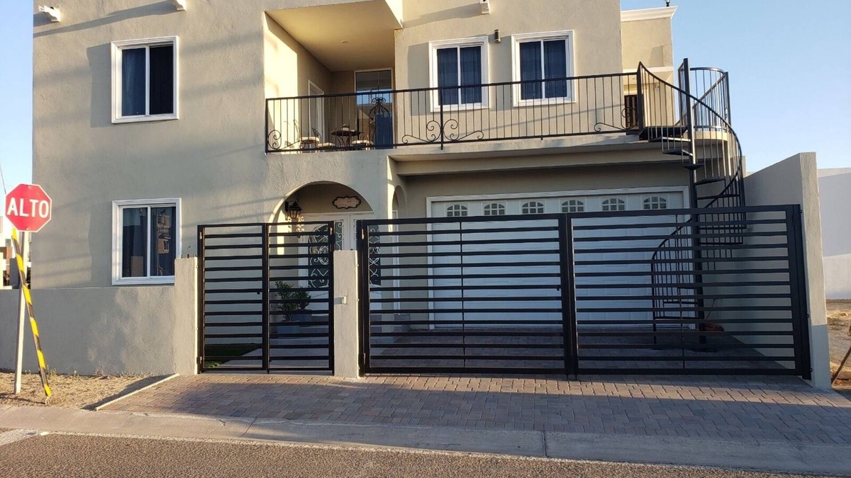 Rosarito House | Gated community 5 bedrooms 5 bath