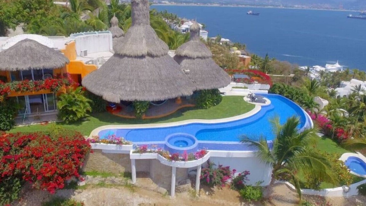 Peninsulas de Santiago House | Gated Community Fully Staffed in Manzanillo