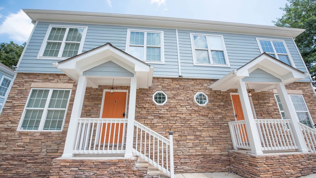 Southwestern House | Gated Modern Home 15min away Atlanta with 7 beds A