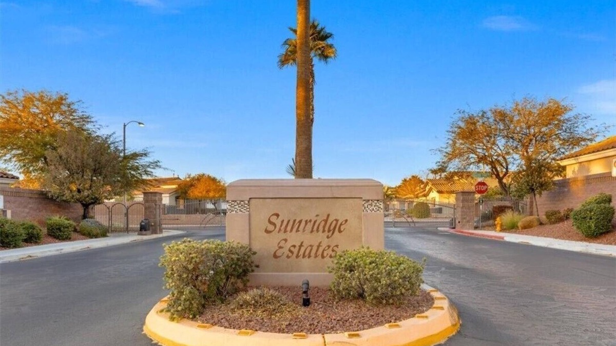 MacDonald Ranch House | Gated single story 3 bed 3 bath 1 office house with private pool and spa