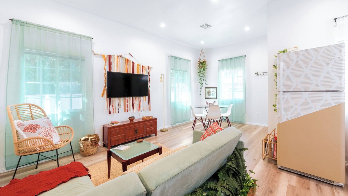 Atwater Village House | Gated, stylish 3BR bungalow - private parking - Silverlake/Echo Park adjacent