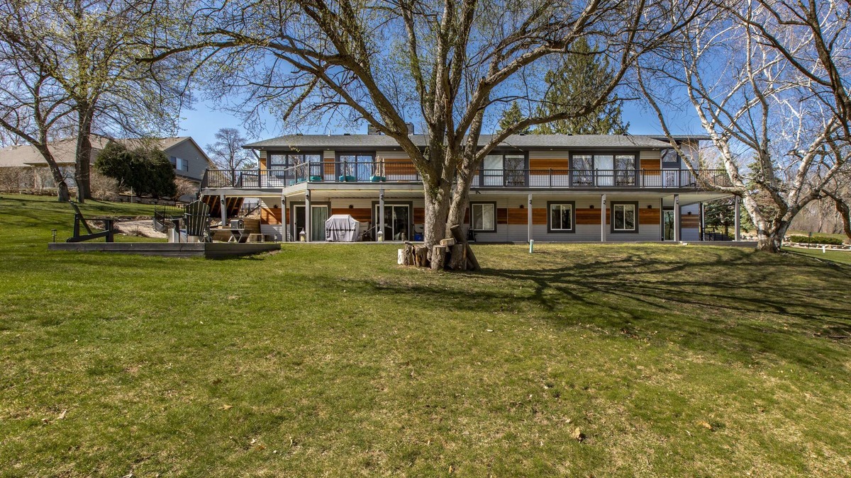 Rochester House | Gates Dr-Stylish and spacious house Near Mayo in Rochester best Neighborhood
