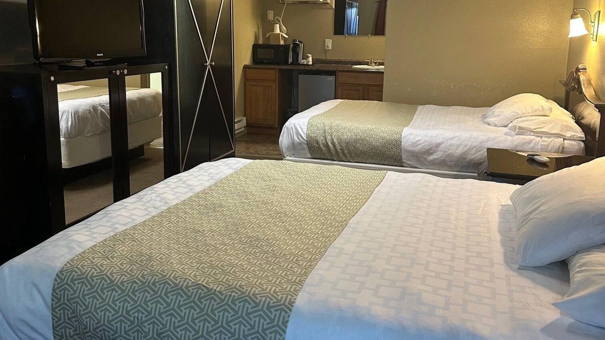 Lyman Hotel | Gateway Inn