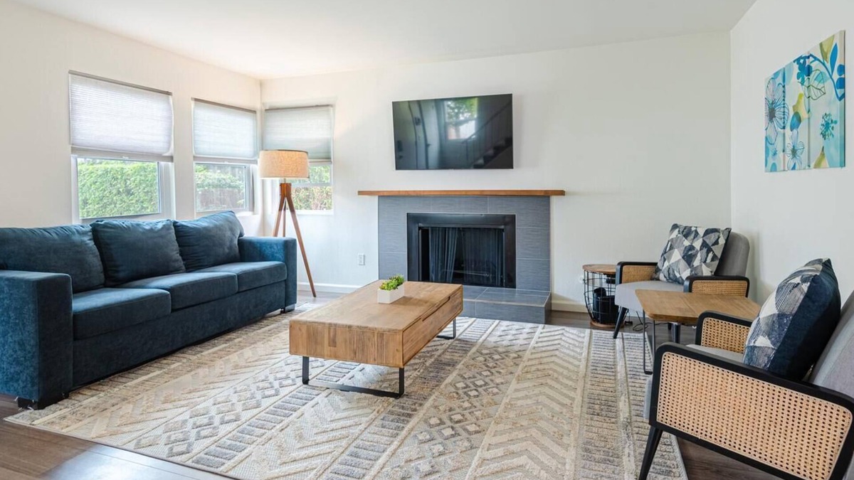 Oxnard Dunes House | Gateway to Oxnard Beach