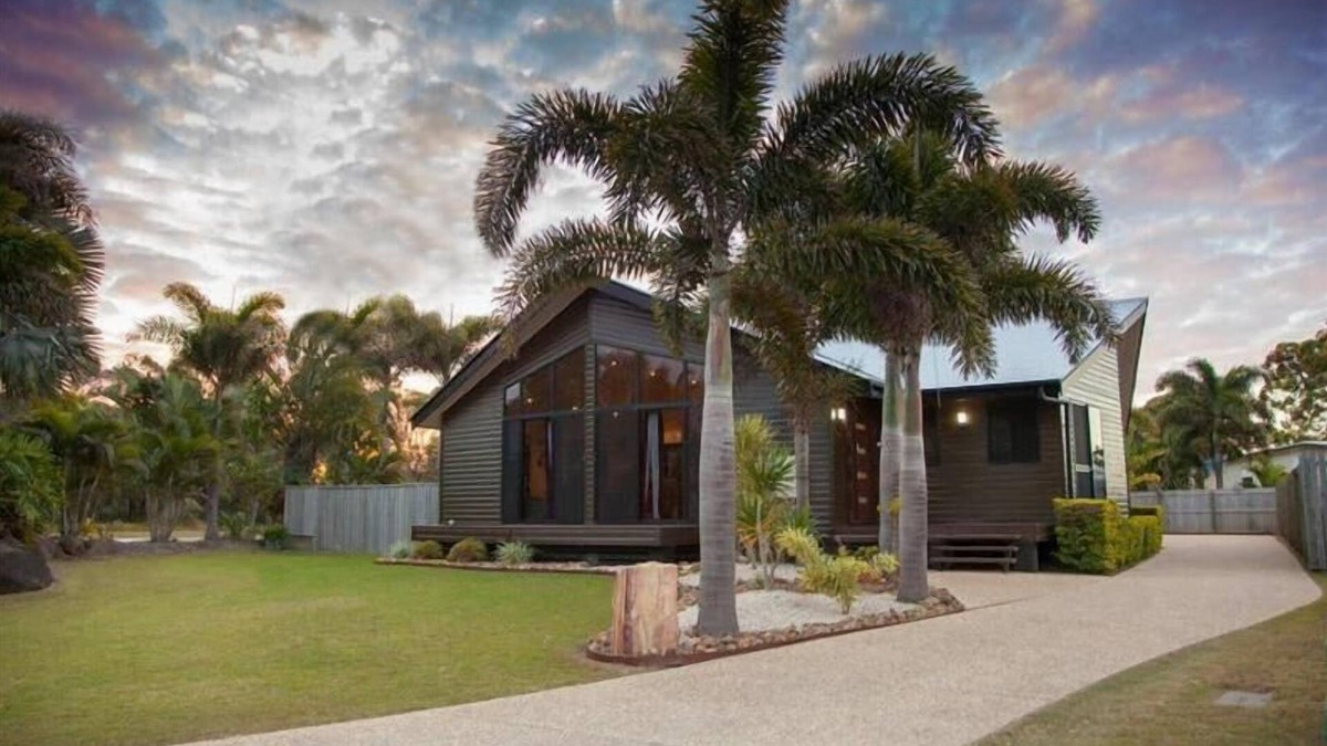 Agnes Water House | Gathering of 8 Holiday House