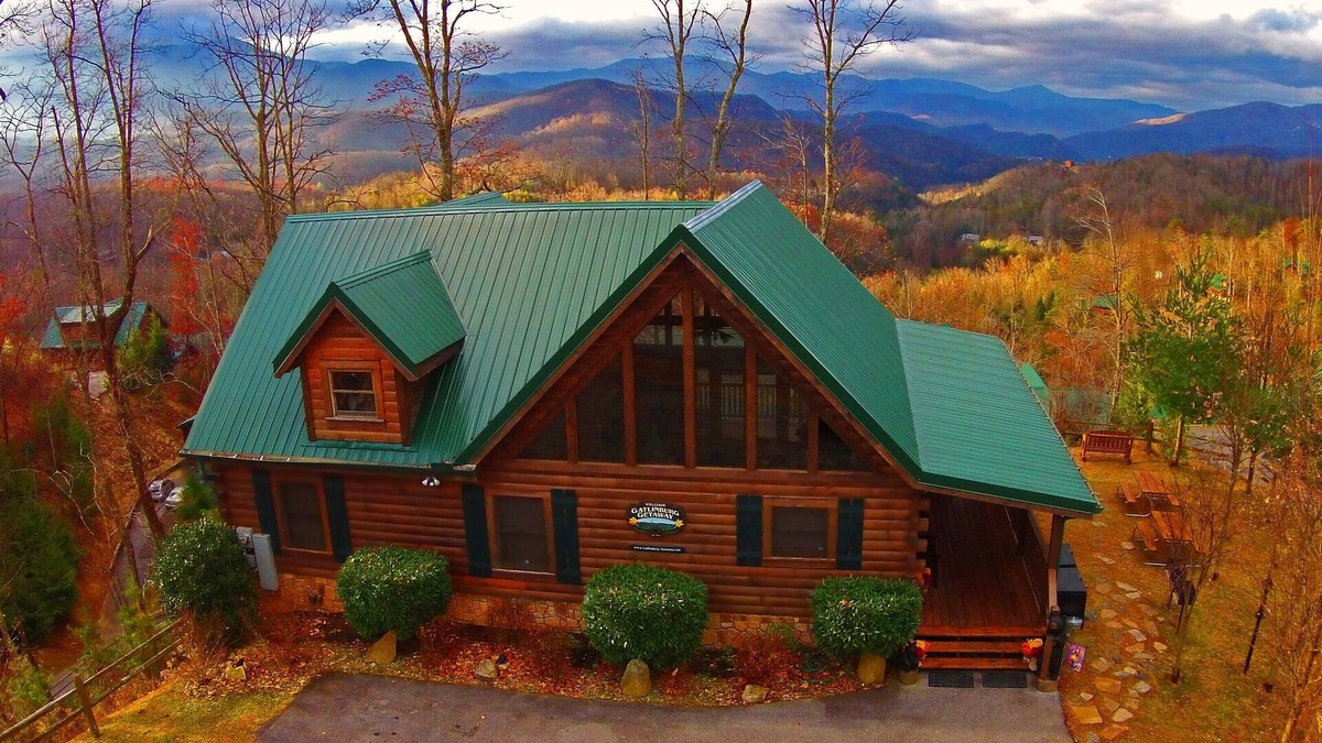 Black Bear Falls Cabin | Gatlinburg Getaway Log Home/Lodge, Best Mountain Views, Minutes from Downtown