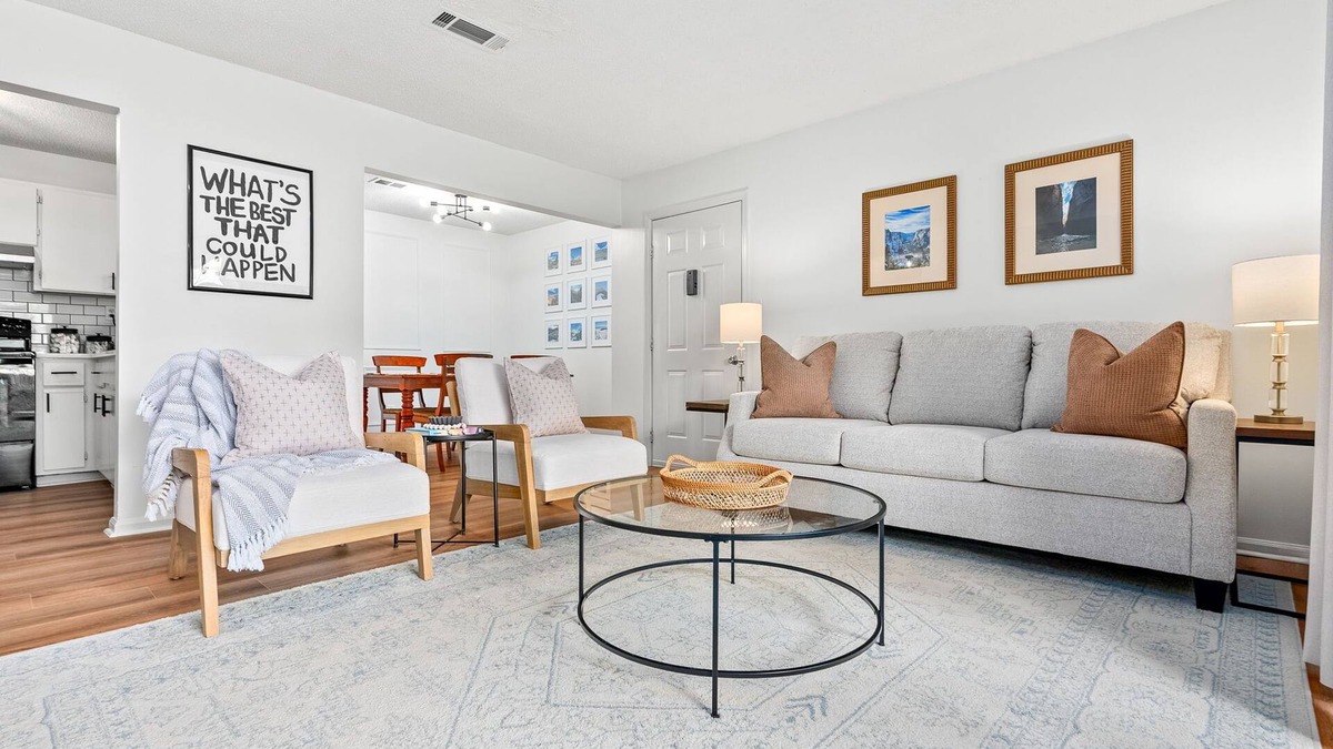 Pickwood Condo | Gay Street Retreat - Walk to Campus & Downtown