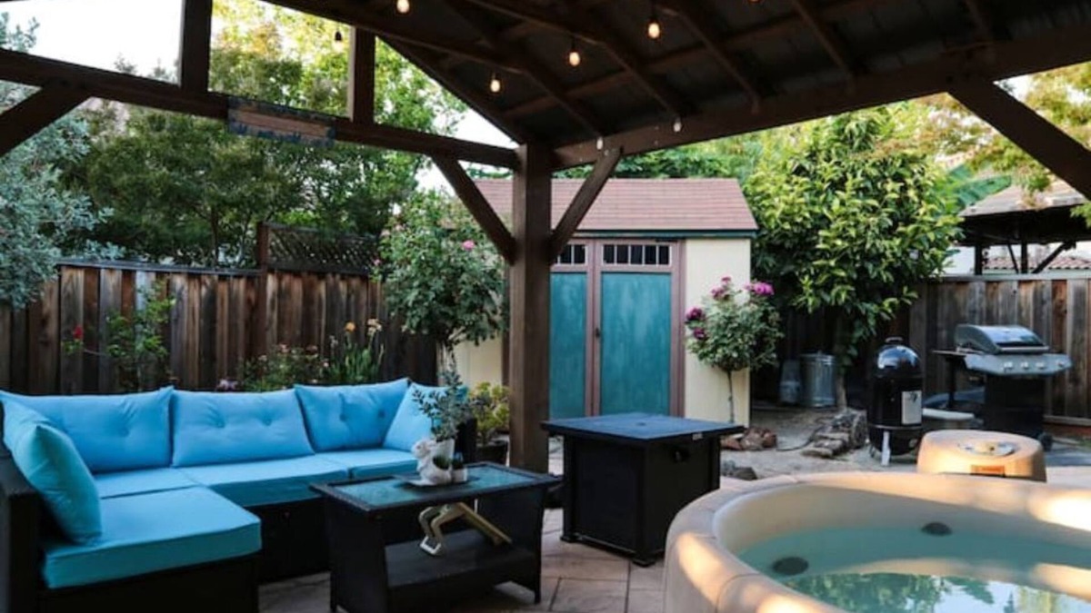Hollister House | Gazebo Oasis, Spacious home, Centrally located, Near Pinnacles, King Beds!
