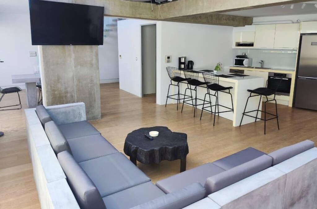 Athens City Centre Apartment | Gazi pool house