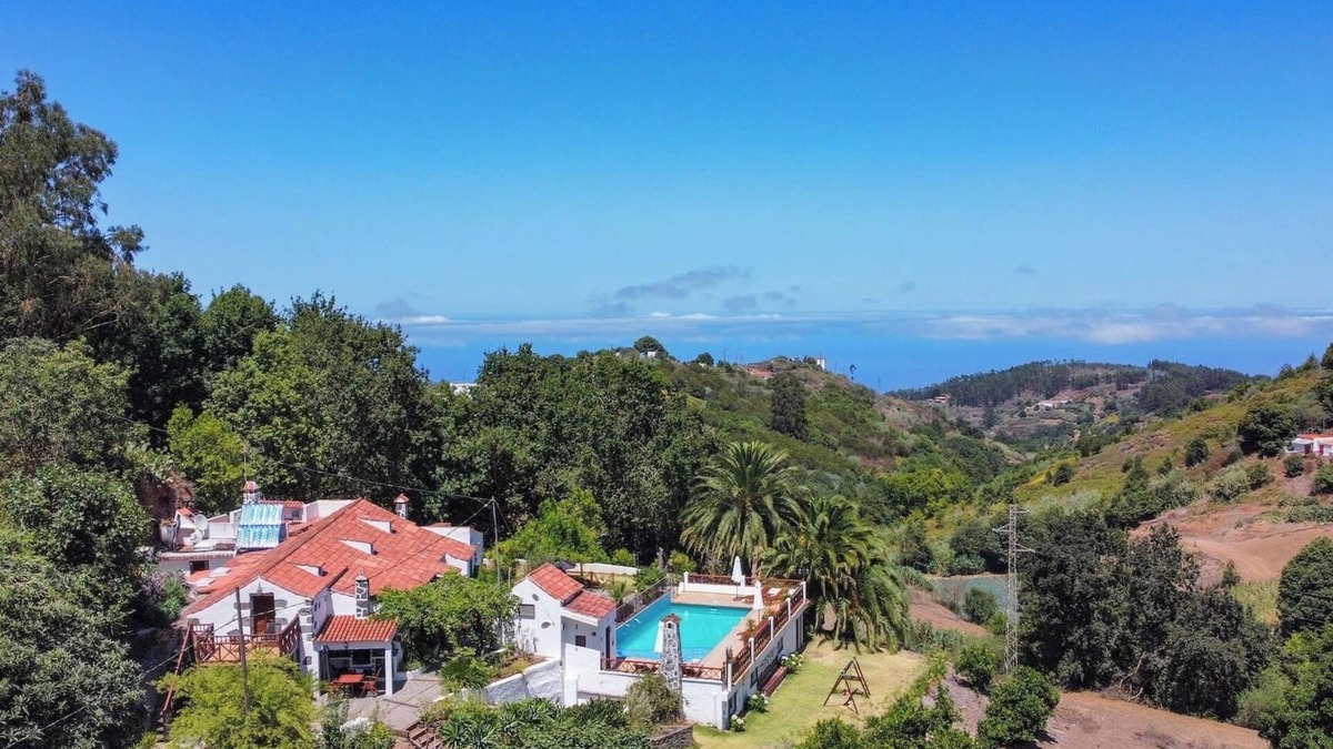 Fontanales Cottage | GC0002 Holiday cottage with barbecue and pool