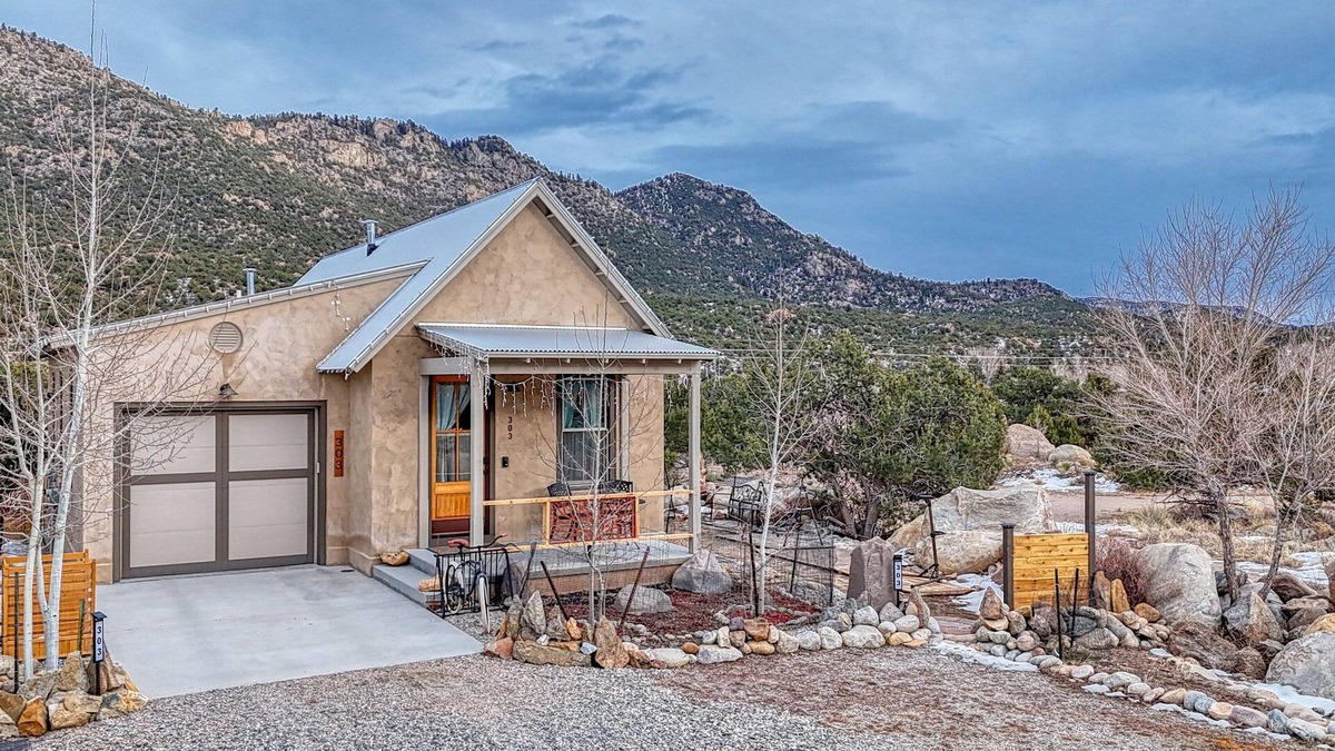 Buena Vista House | Geared for Outdoor Enthusiasts!