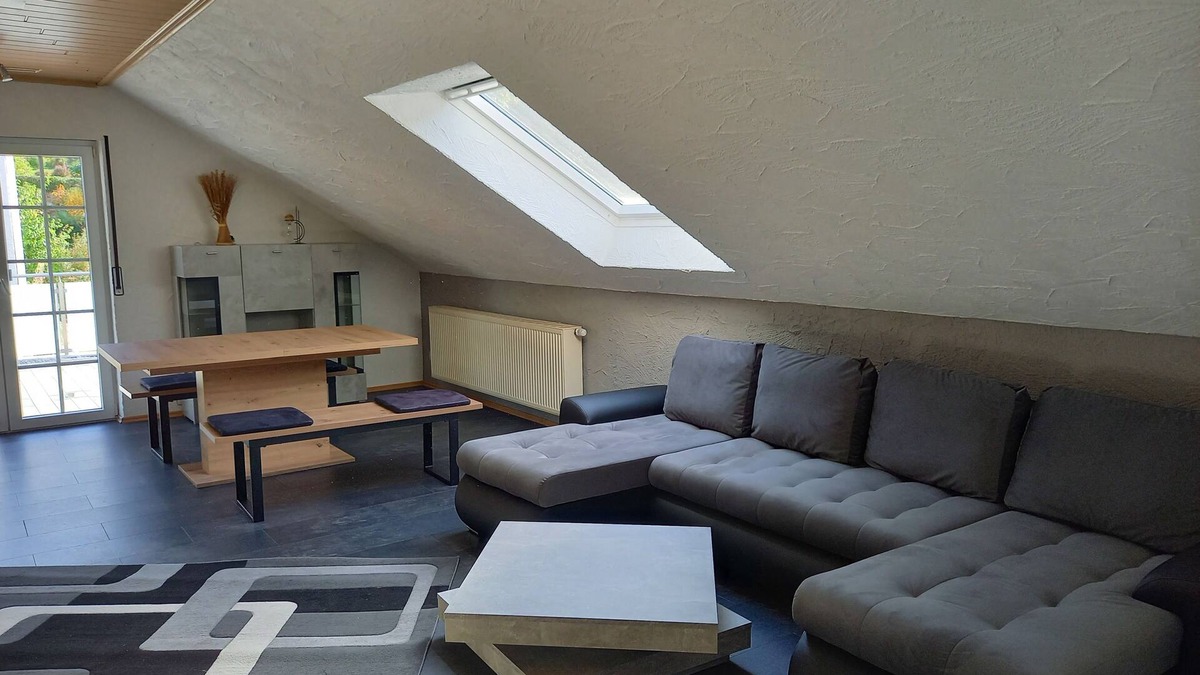 Trulben Apartment | Gemütliche, Moderne Ferienwohnung im Herzen der Pfalz. Wanderwege in der Nähe