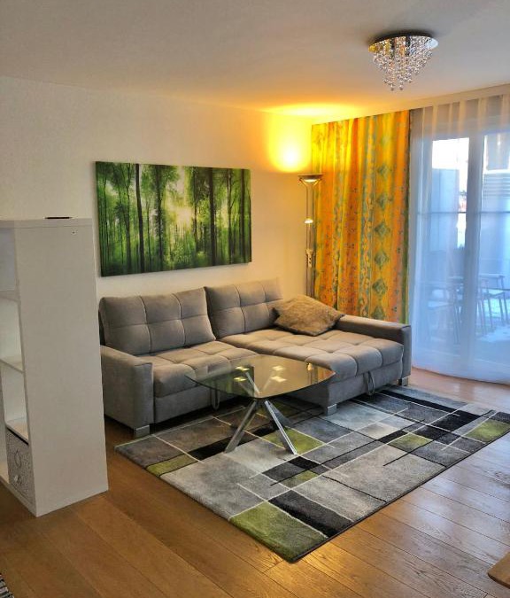 Uster District Apartment | Gemütliches 2 Zimmer Studio mit Gartensitzplatz