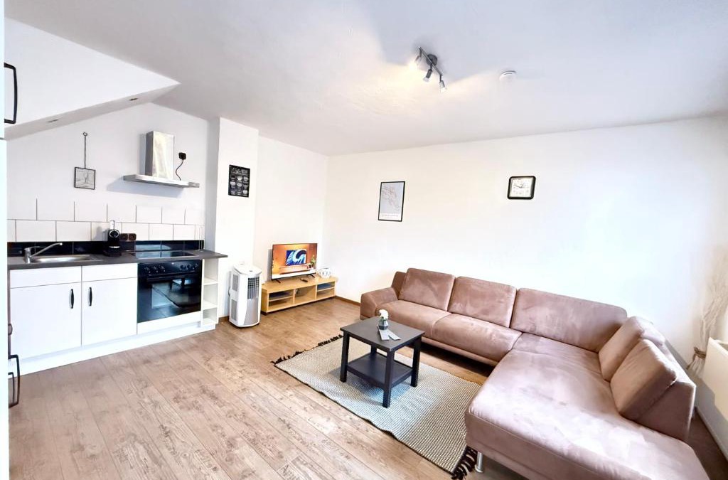 Neheim Apartment | Gemütliches Haus Rita, am Ruhrtalradweg, Arnsberg - Neheim