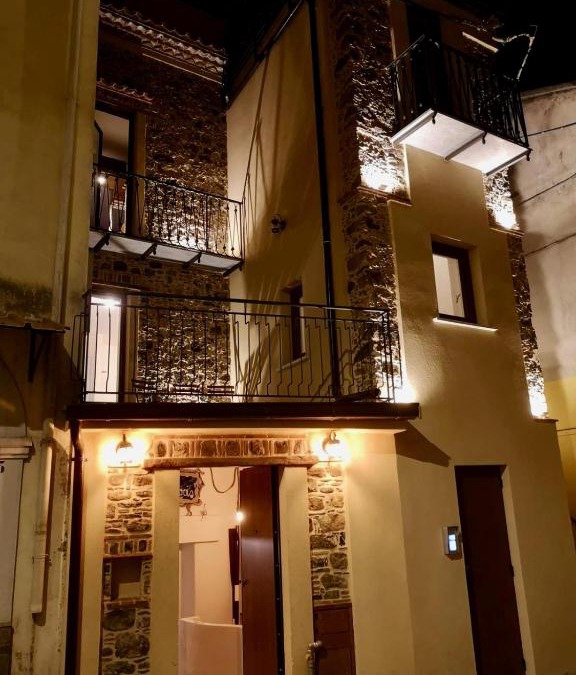 Sapri House | Gemma Maris