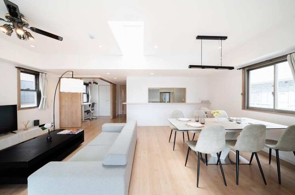 Ota Apartment | Generous Forest 301