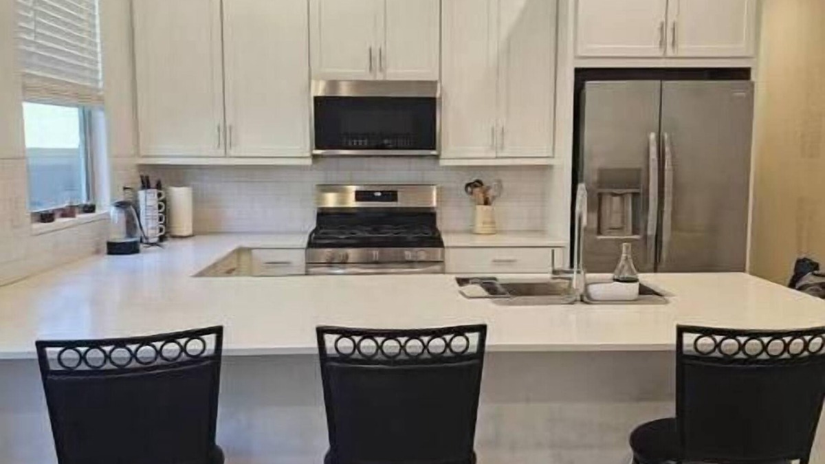 Maryvale House | genie's palace@statefarm stadium