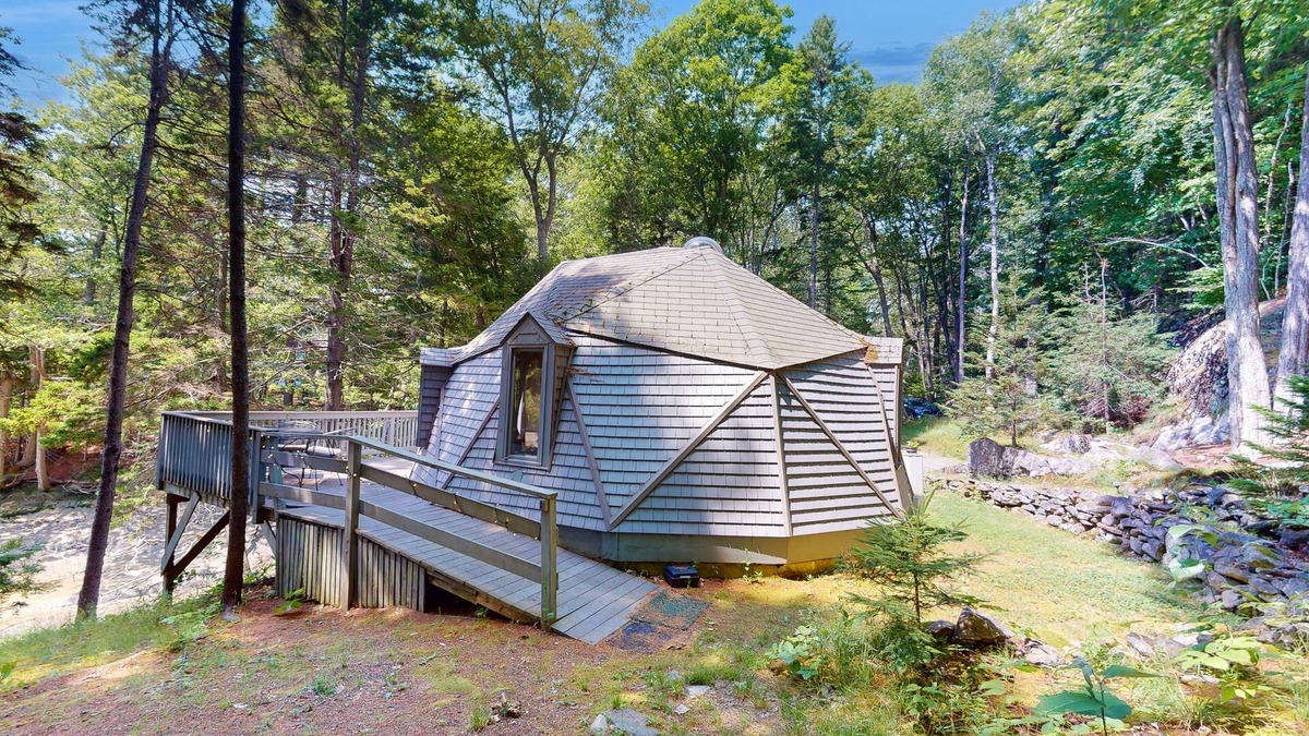 Boothbay House | Geodesic Dome w/Riverfront Deck, Lovely Views, & High-Speed WiFi - Dogs Welcome