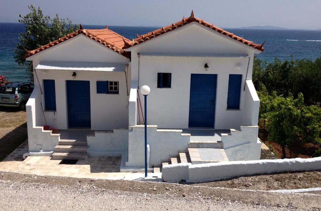 Lesbos House | George Paradise