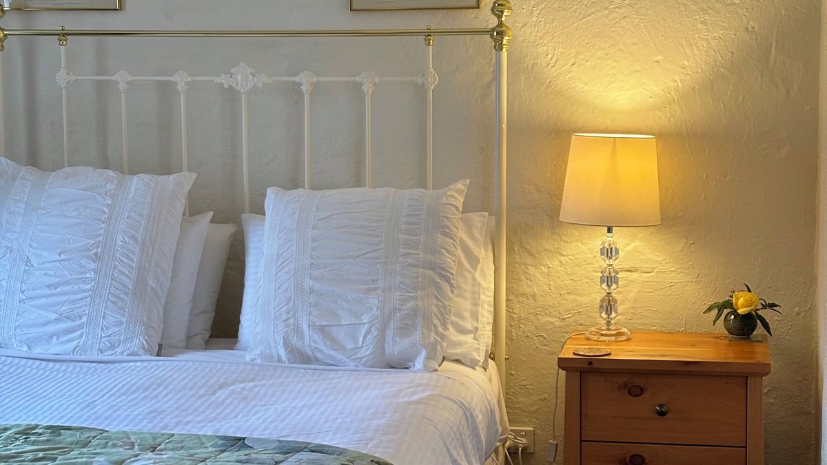 Penola Cottage | Georgie's Cottage - Historic Penola